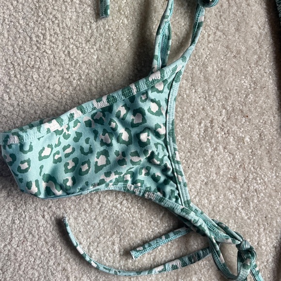 Leopard Print Green Bikini Set - Picture 3 of 5